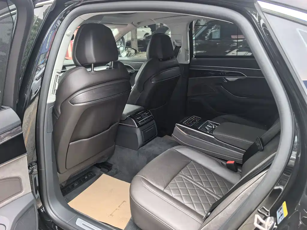 Audi A8 2022 A8L 50 TFSI quattro Comfort