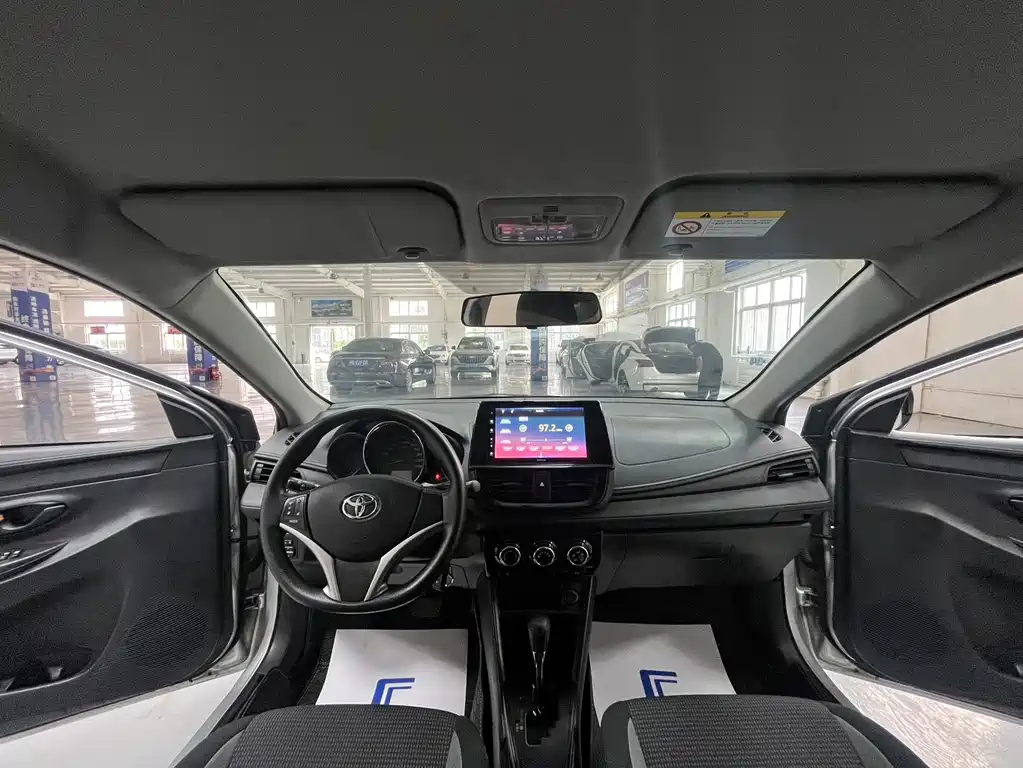 Toyota Vios FS — миниатюра 9