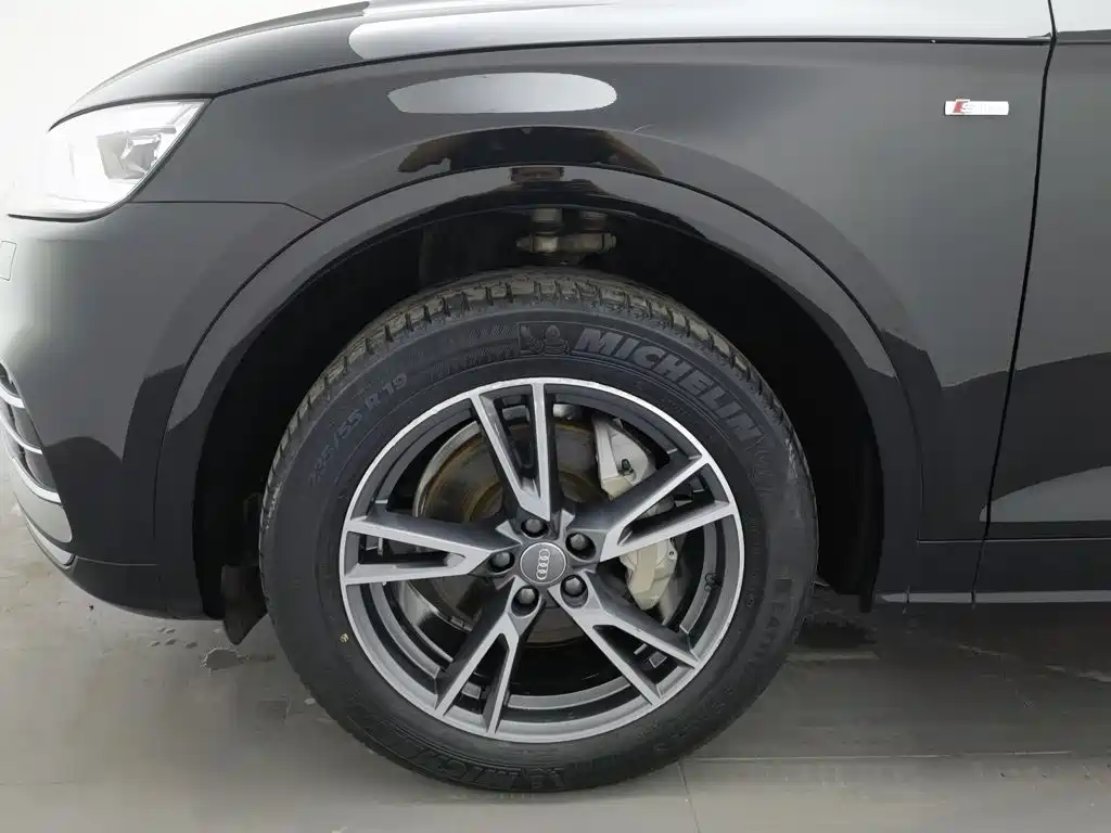Audi Q5L — миниатюра 17