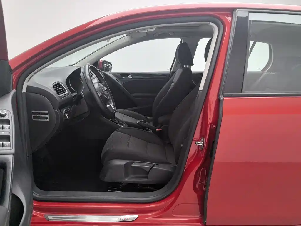 Volkswagen Golf — миниатюра 10