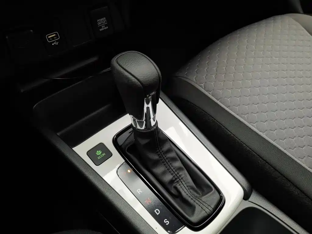 Honda Fit — миниатюра 13