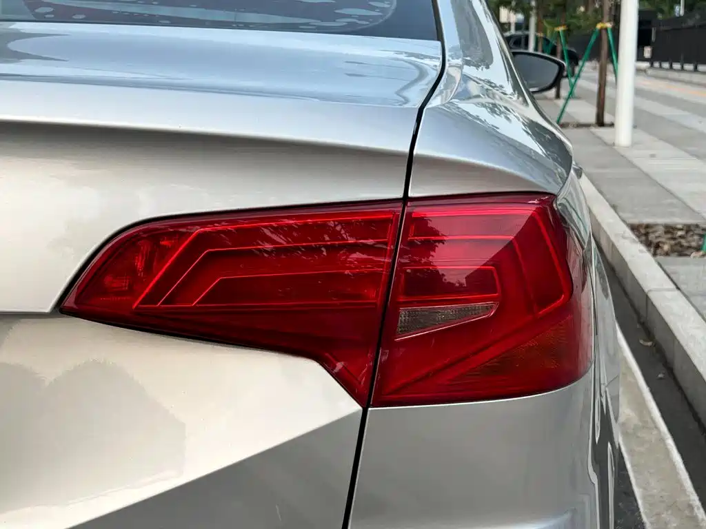 Volkswagen Bora — миниатюра 26