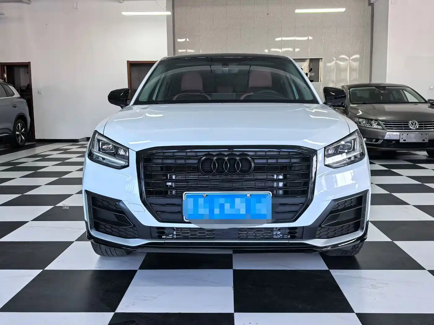 Audi Q2L