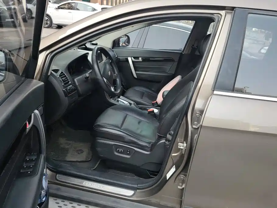 Chevrolet Captiva — миниатюра 9