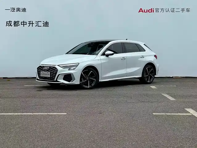 AUDI A3 2024