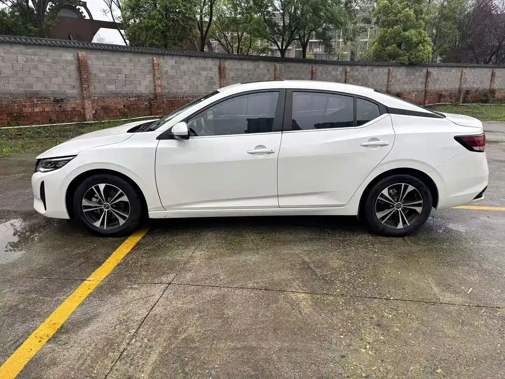 Nissan Sylphy — миниатюра 7
