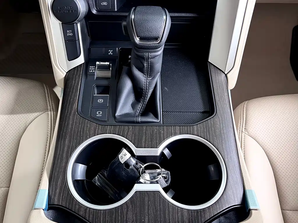 Toyota Land Cruiser 2026 4.0L AT