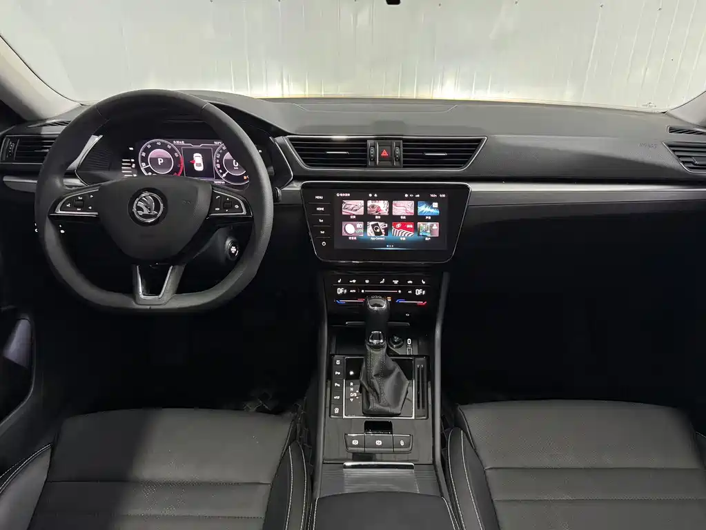 Skoda Superb — миниатюра 15
