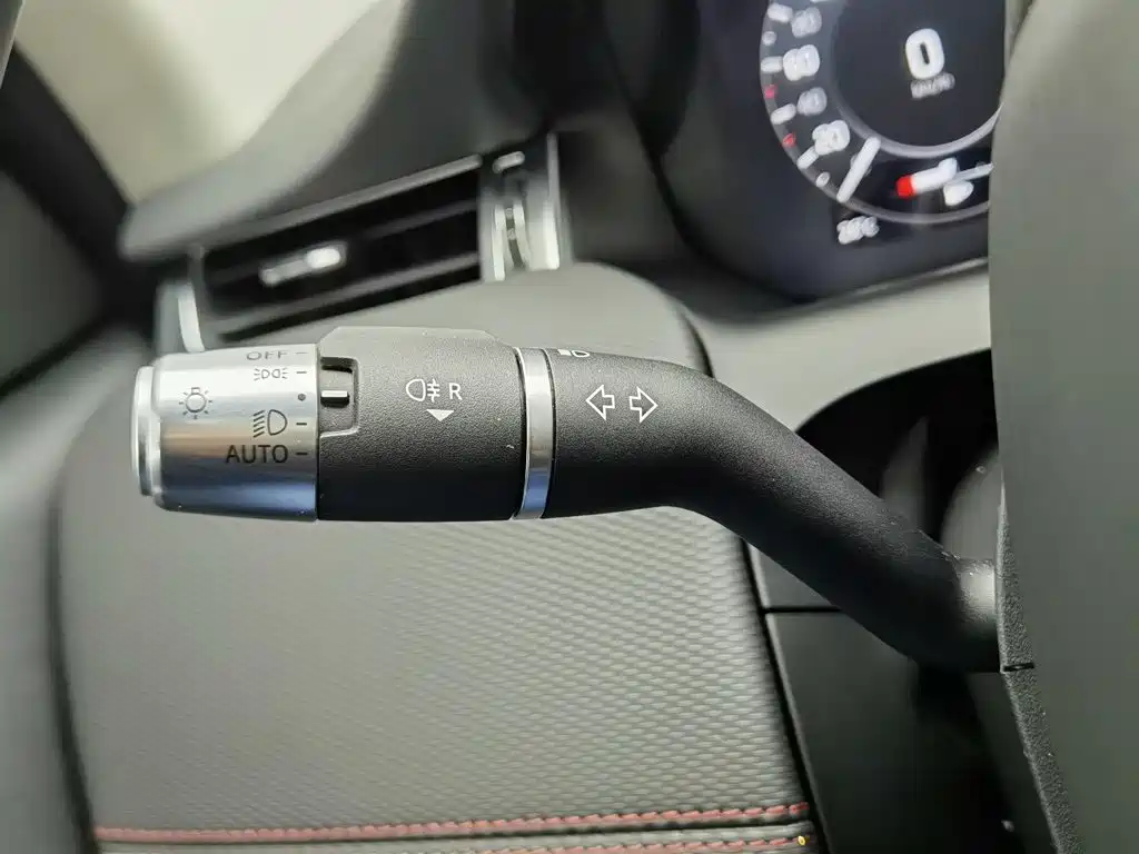 Land Rover Discovery Sport — миниатюра 21