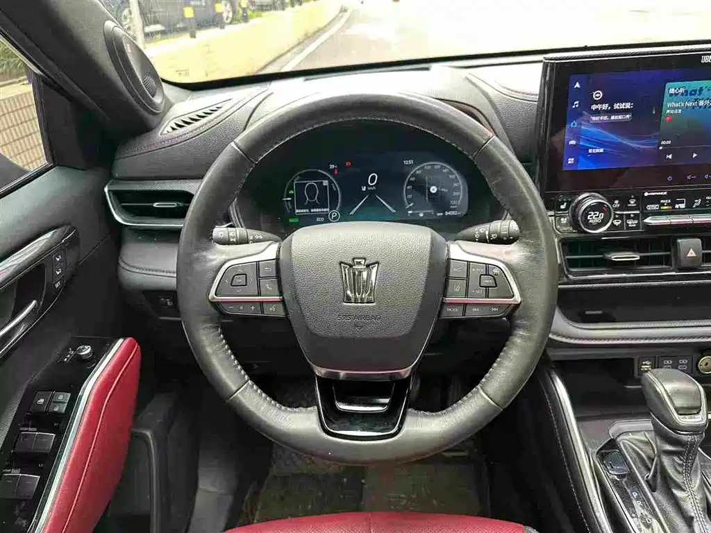 Toyota Crown Kluger — миниатюра 6