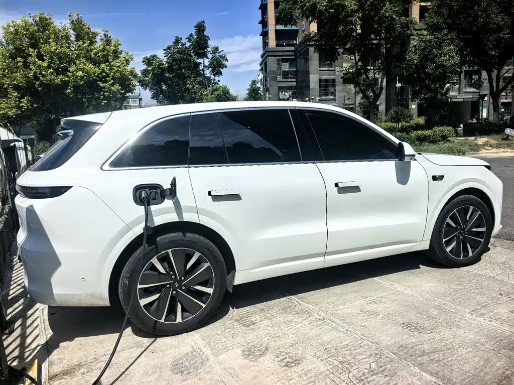 Li Auto Li L6 — миниатюра 5
