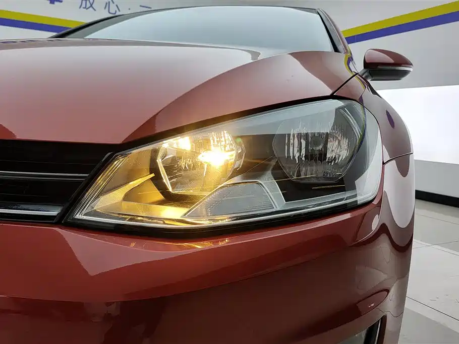 Volkswagen Golf 2014 1.4TSI AT Luxury