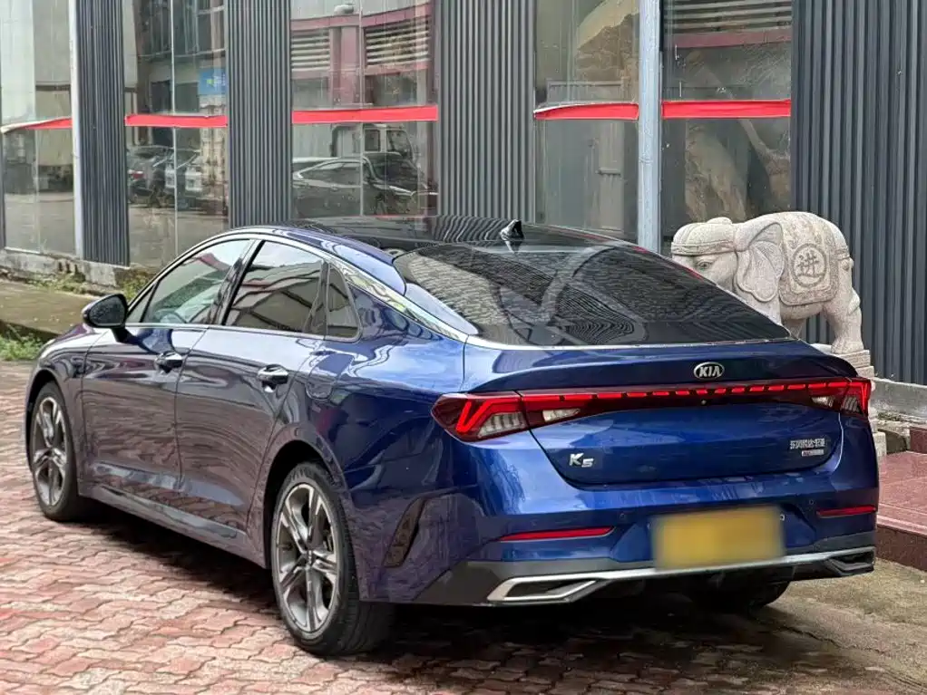 Kia K5 — миниатюра 9
