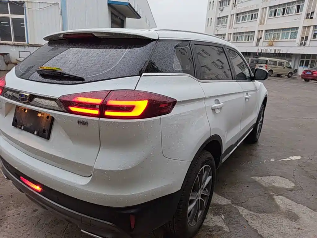 Geely Boyue — миниатюра 7