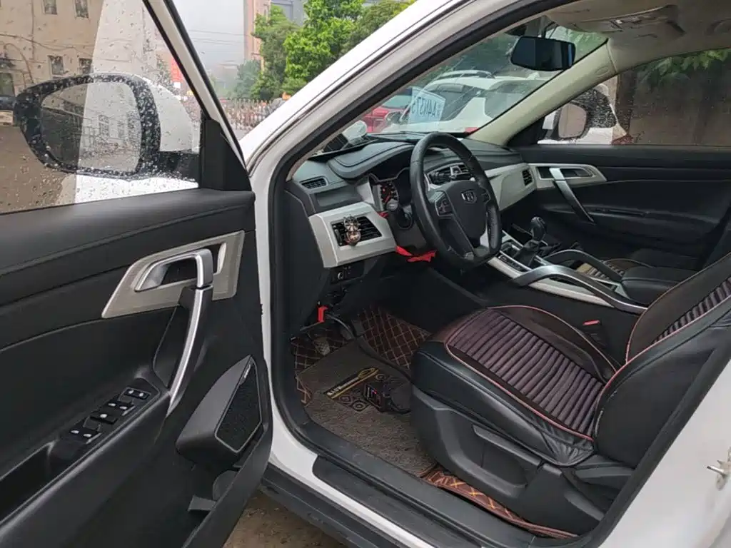 Geely Boyue — миниатюра 16