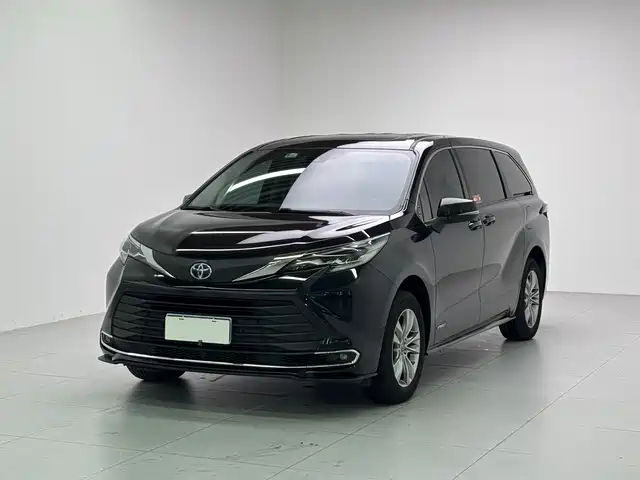 TOYOTA SIENNA 2024
