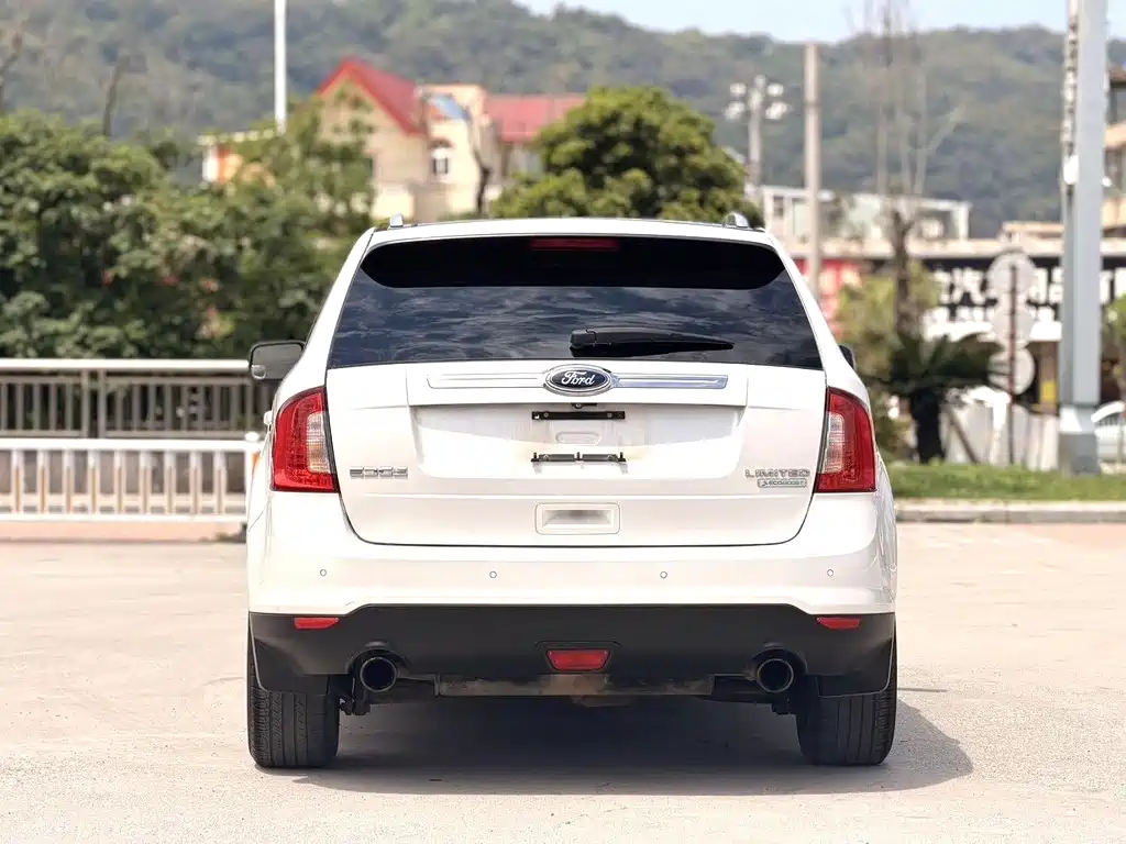 Ford Edge (Import) — миниатюра 3