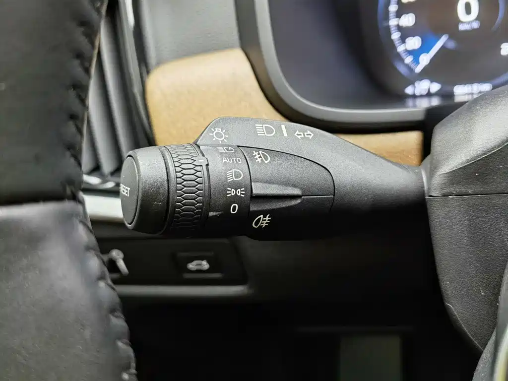 Volvo S90 — миниатюра 21