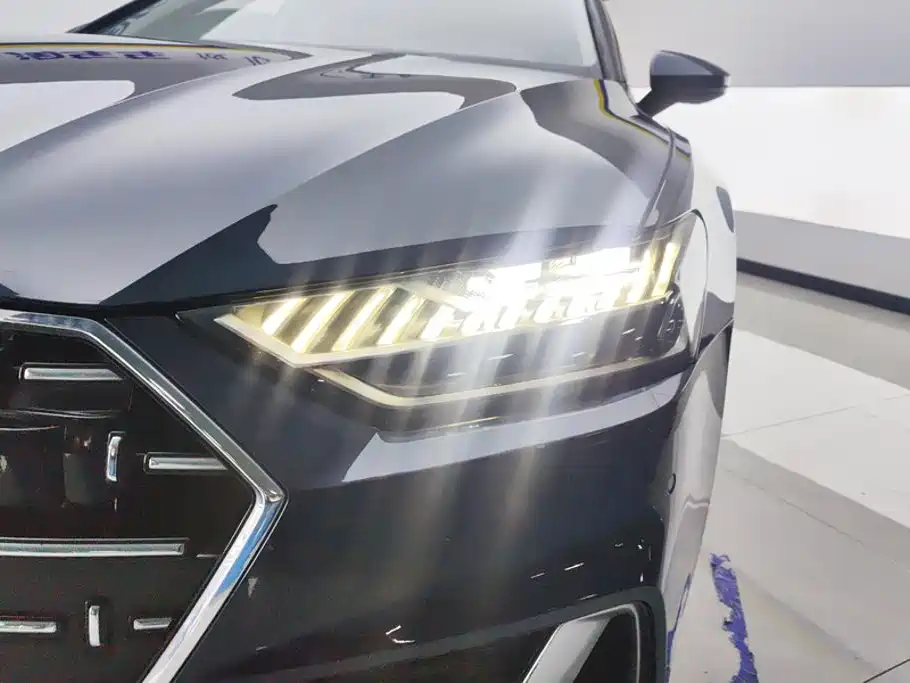 Audi A7L — миниатюра 5
