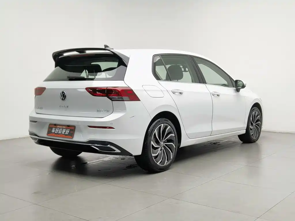 Volkswagen Golf — миниатюра 2
