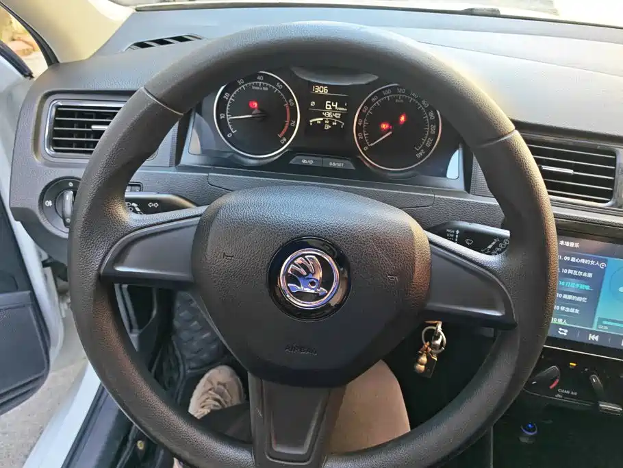 Skoda Rapid Spaceback — миниатюра 15