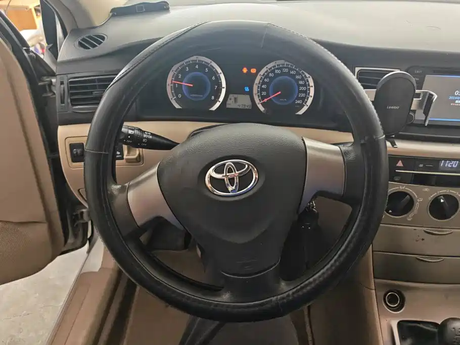 Toyota Corolla — миниатюра 15