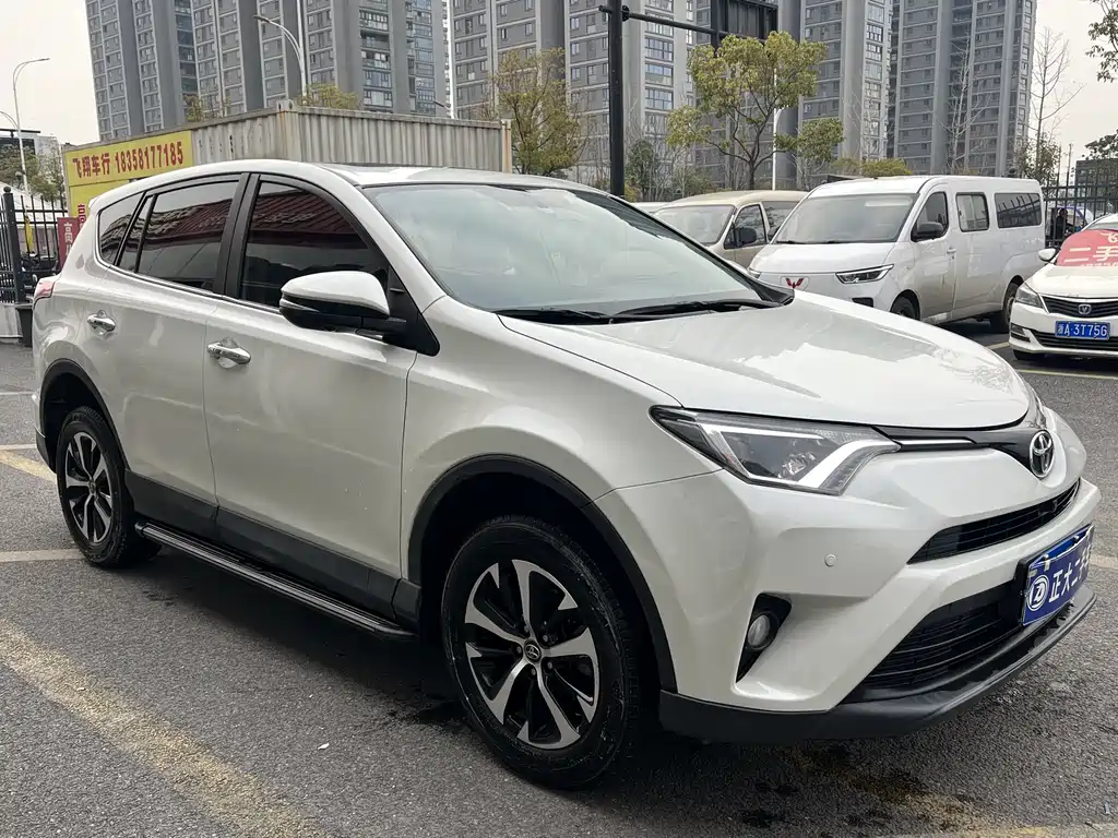 TOYOTA RAV4 RONGFANG