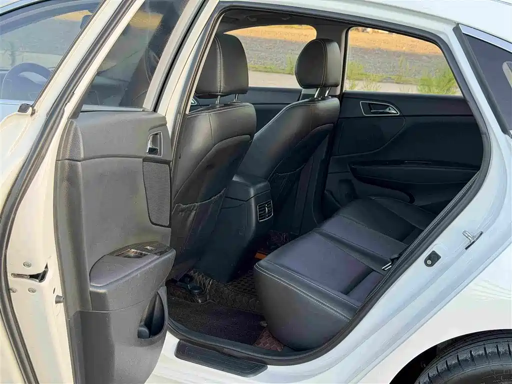 Hyundai Mistra — миниатюра 8