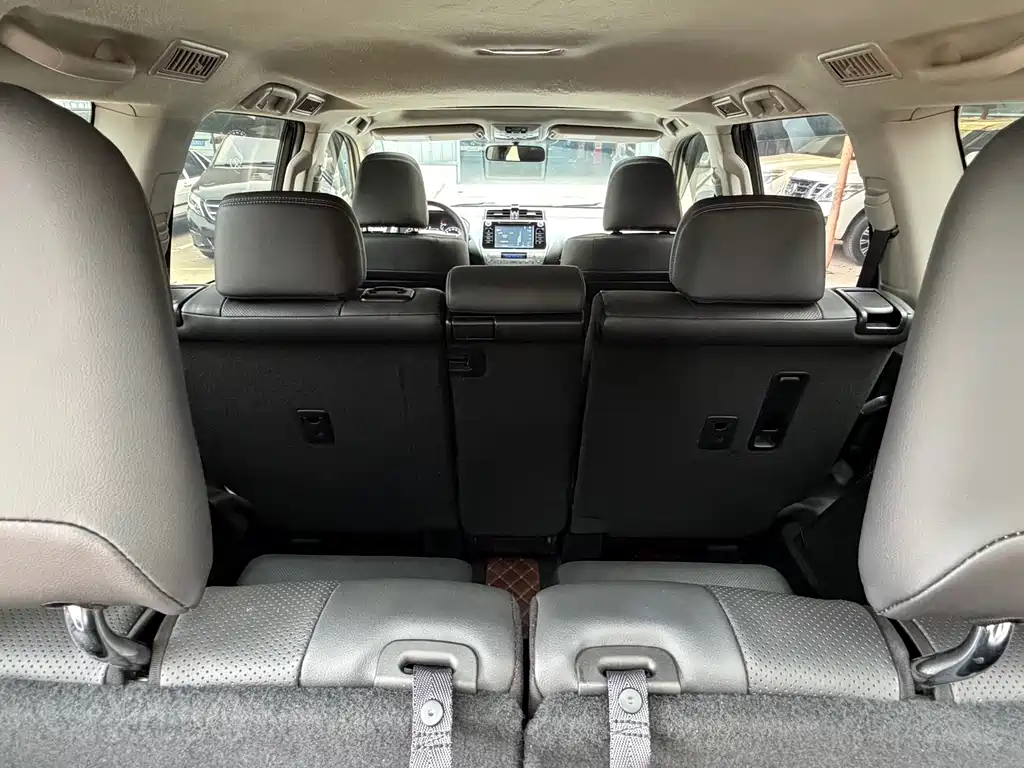 Toyota Prado — миниатюра 19