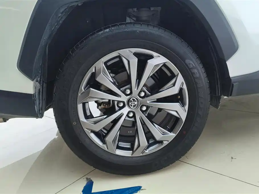 TOYOTA RAV4 RONGFANG