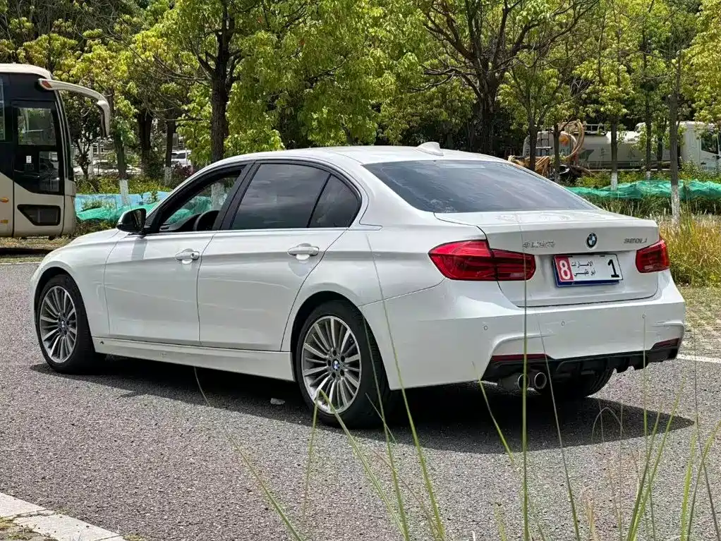 BMW 3 Series — миниатюра 7
