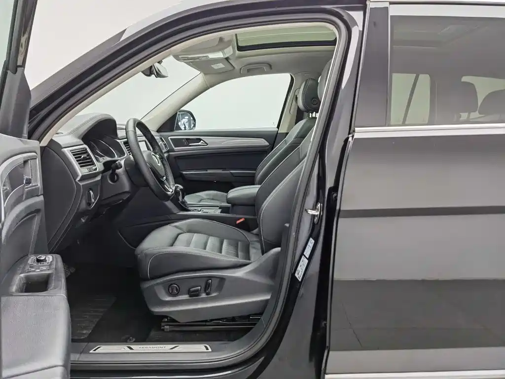 Volkswagen Teramont — миниатюра 10