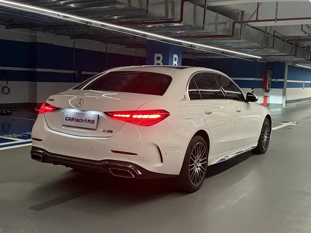 Mercedes-Benz C-Class — миниатюра 4