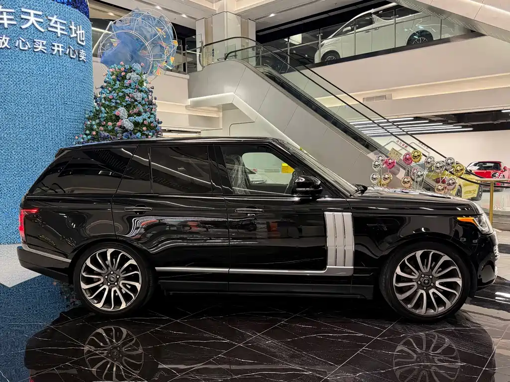 Land Rover Range Rover — миниатюра 4