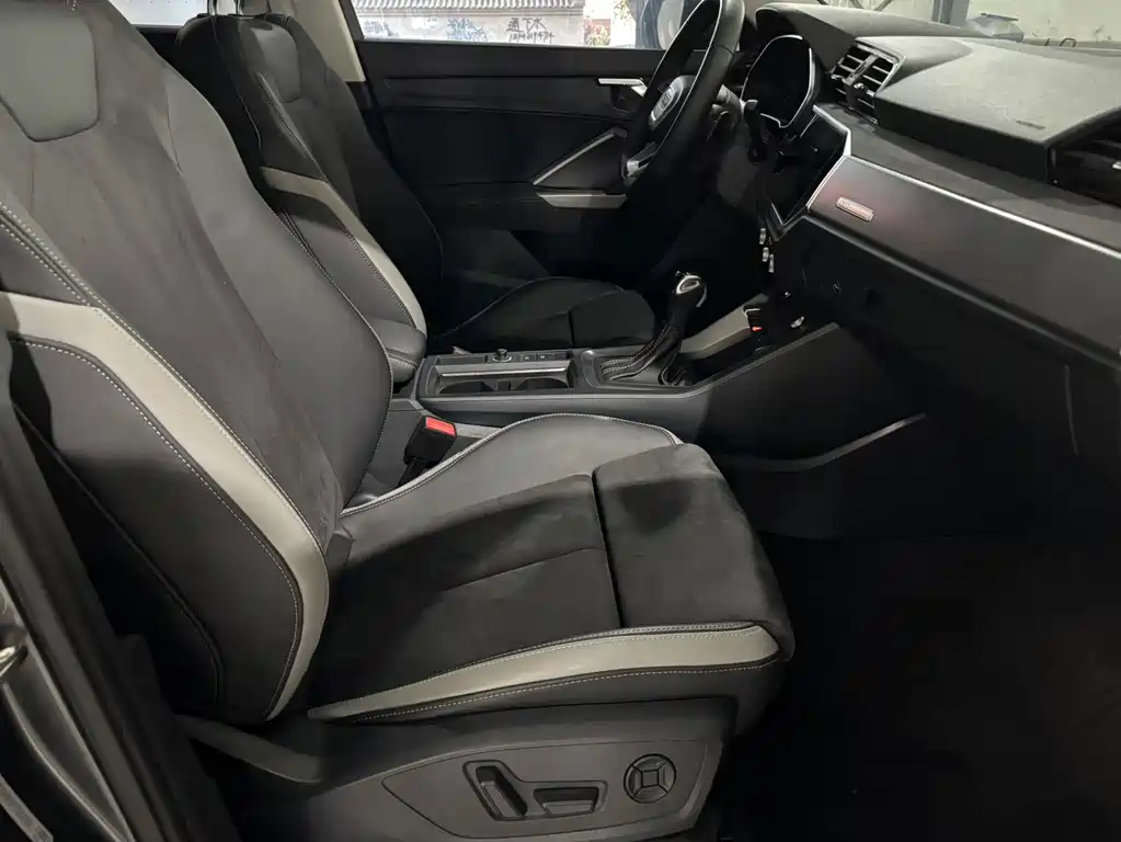 Audi Q3 — миниатюра 10
