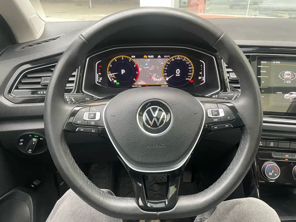 VOLKSWAGEN T ROC EXPLORING SONGS