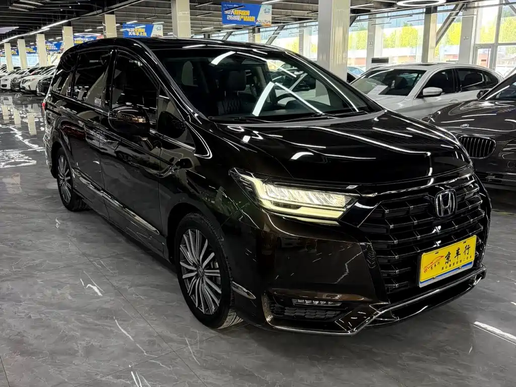 Honda Elysion — миниатюра 4