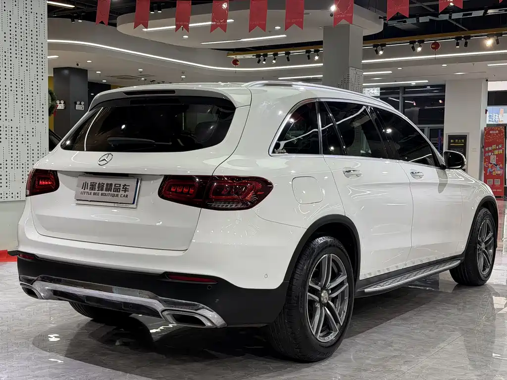 MERCEDES-BENZ GLC