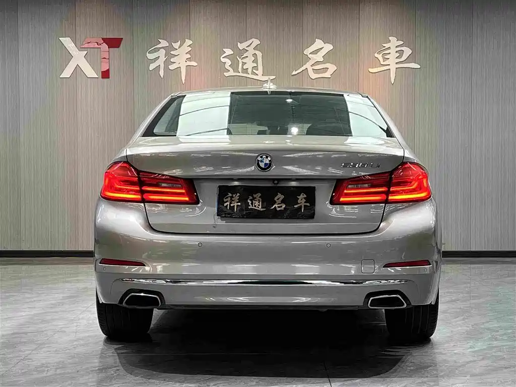 BMW 5 Series — миниатюра 22