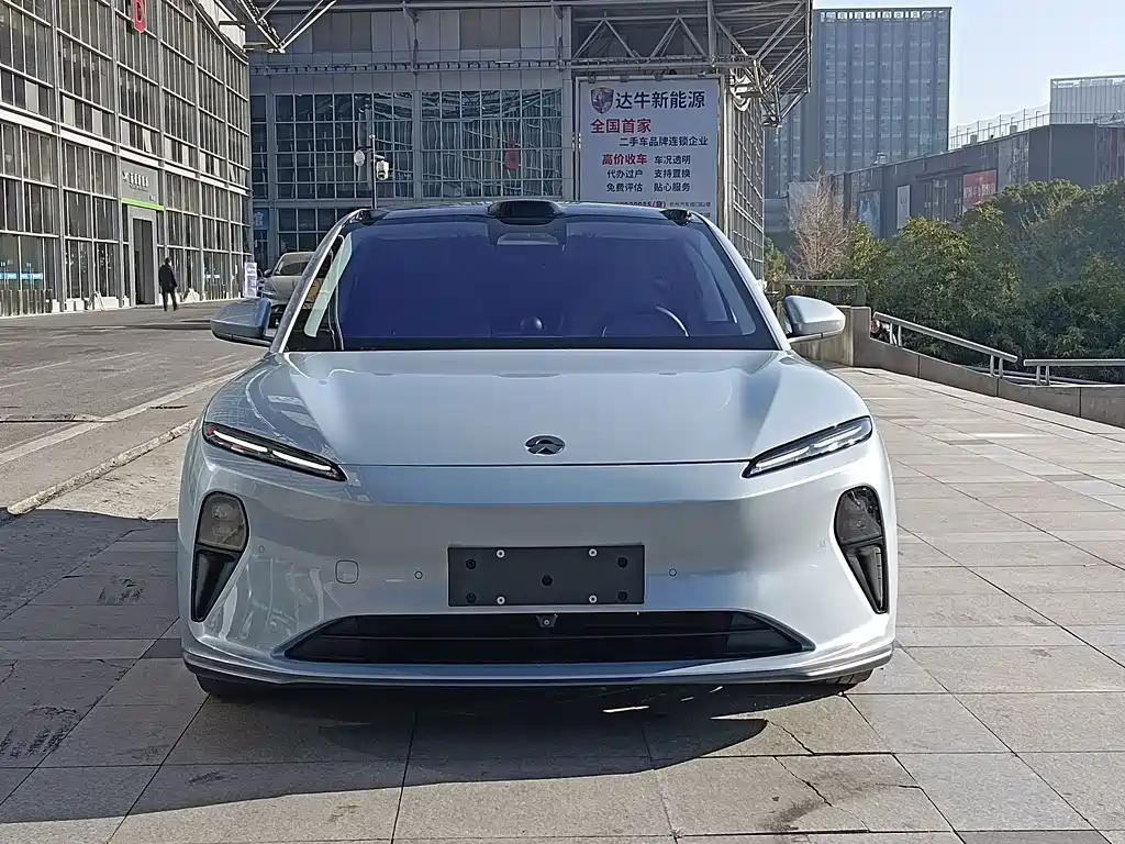 NIO NIO ET5