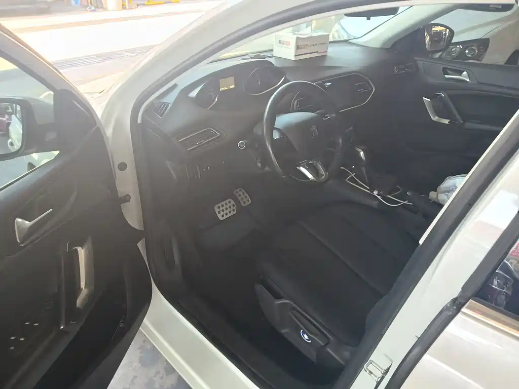 Peugeot 308S — миниатюра 4