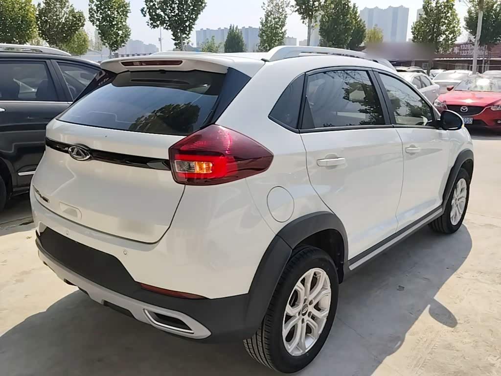 CHERY Tiggo 3x 1.5 л 2021 г. Белый, пробег 11900 км