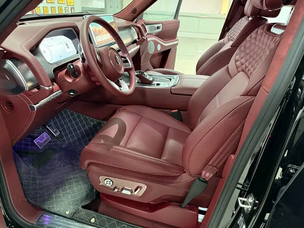 TANK TANK 700 NEW ENERGY