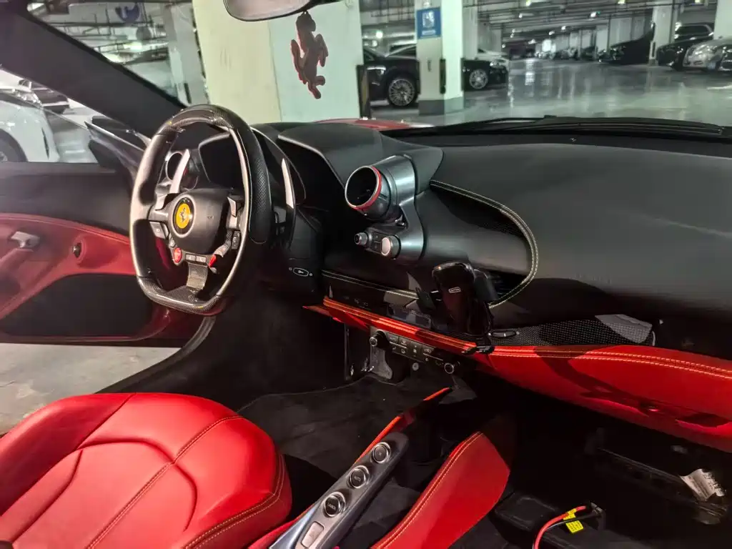 Ferrari F8 — миниатюра 12