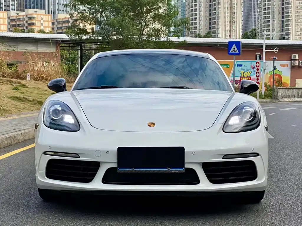 PORSCHE 718