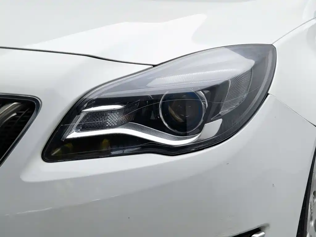 Buick Regal — миниатюра 7