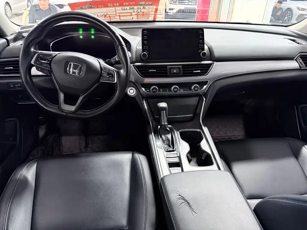 Honda Accord — миниатюра 11