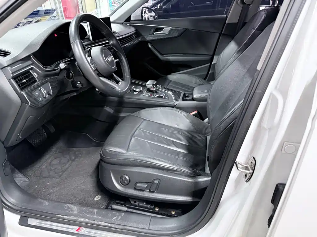 Audi A4L — миниатюра 8
