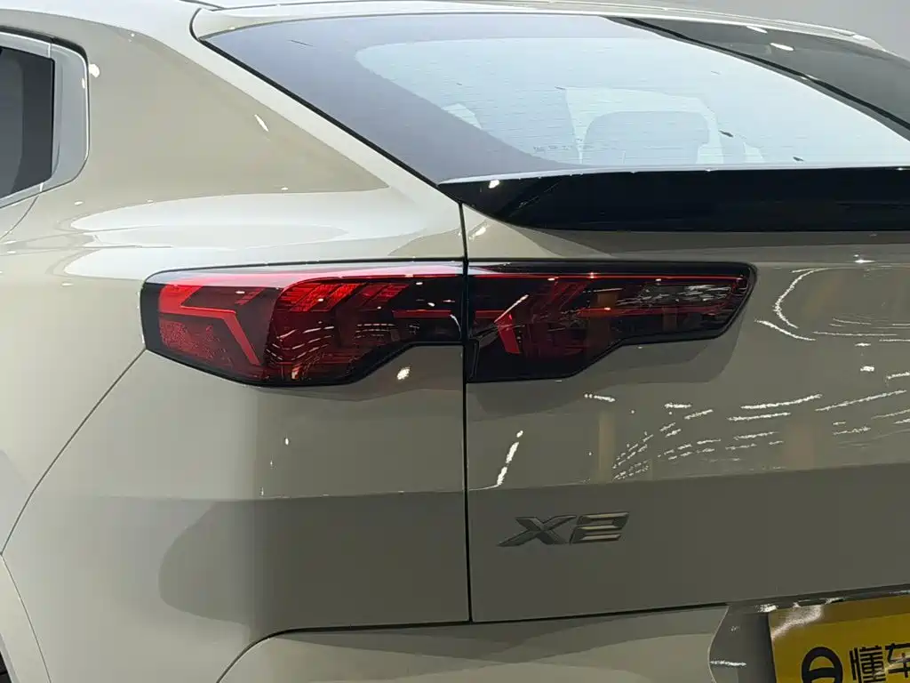 BMW X2 (Import) — миниатюра 9