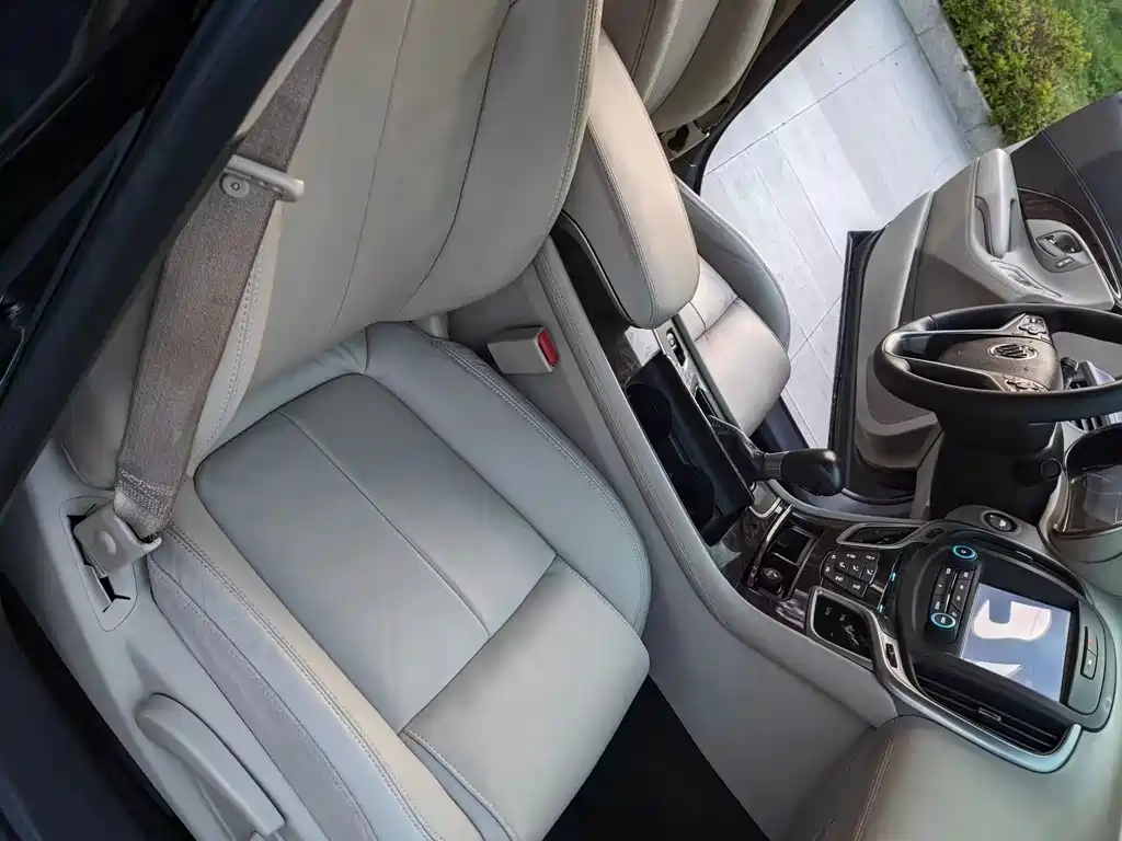 Buick LaCrosse — миниатюра 10